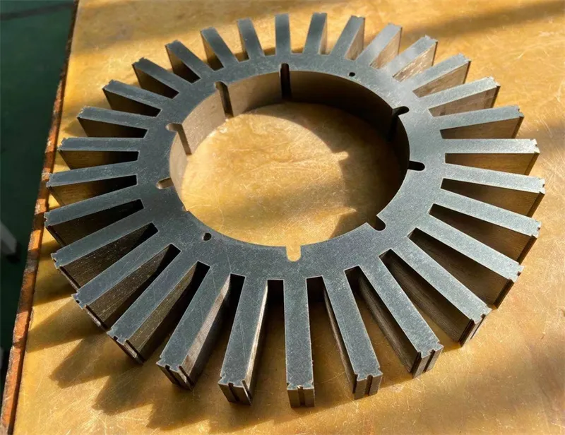 backlack, limningslak, selvbindende motor Stator